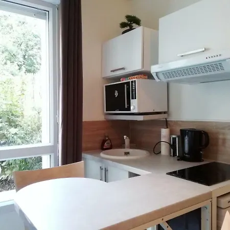 Apartment Chic Studio Near Paris